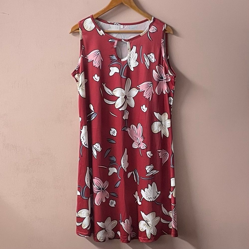 Sleeveless Floral Keyhole Dress - Red Pink